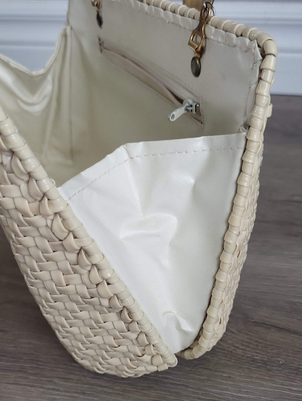 Vintage 90s Does 1950s Woven Cream Clamshell Clutch Bag - Picture 15 of 15